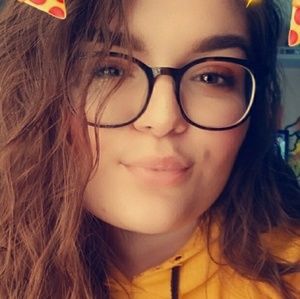 Meet your Posher, Mckenna